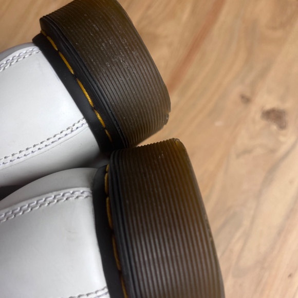 Dr. Martens 1460 Smooth white leather lace up combat boots, US 9 L 8M 41 UK - Picture 14 of 16